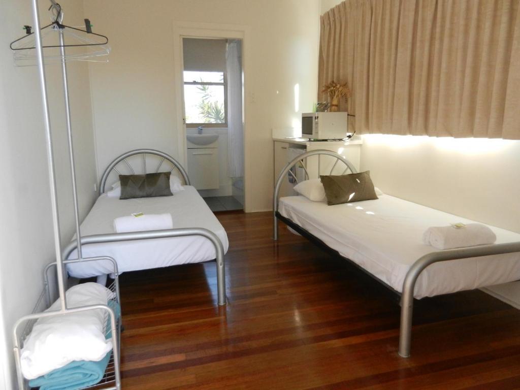 Golden Shores Motel Bilinga 部屋 写真