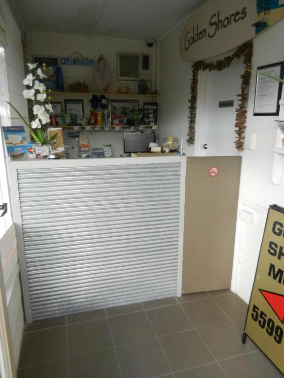 Golden Shores Motel Bilinga エクステリア 写真